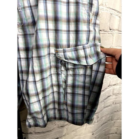 EUC Tommy Bahama Cargo Short - Picture 4 of 6